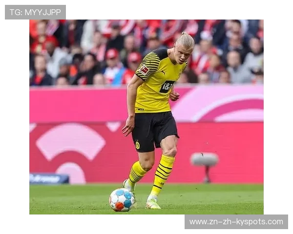 哈兰德与经纪人被拍在豪华会所，商业消息引猜测