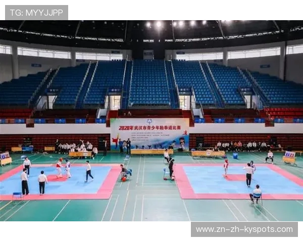 “四川省体育馆拳击赛：金牌之争，比赛悬念丛生，谁将脱颖而出？”